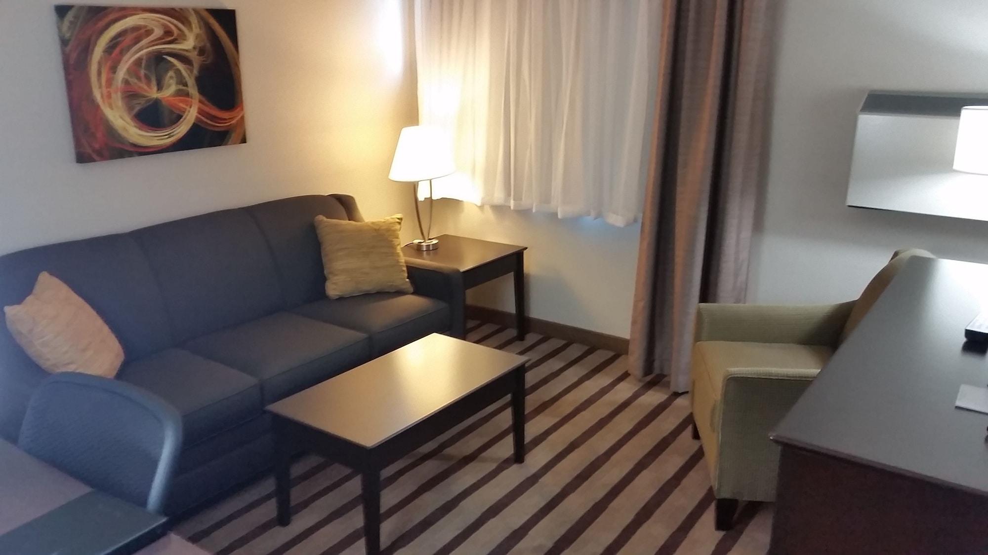 Best Western Harvest Inn & Suites Гранд Форкс Екстериор снимка