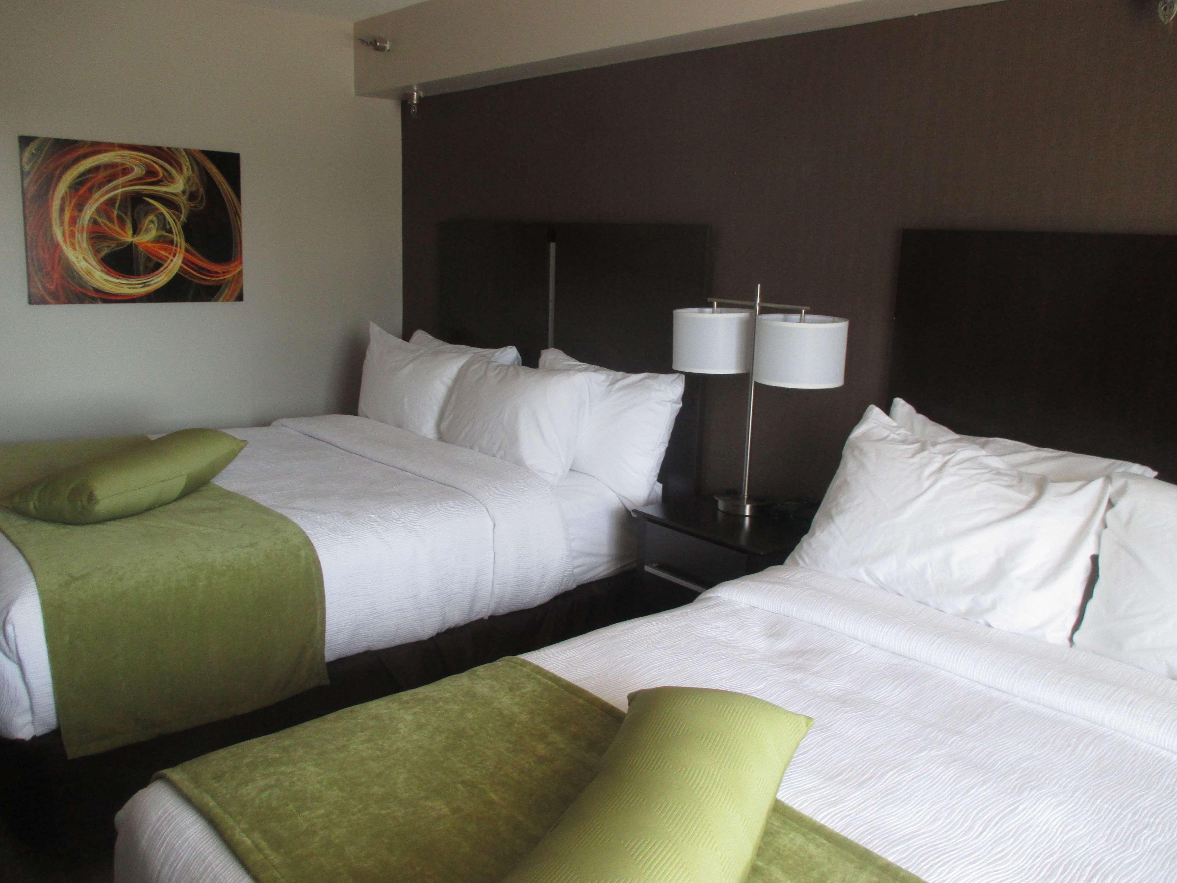 Best Western Harvest Inn & Suites Гранд Форкс Екстериор снимка