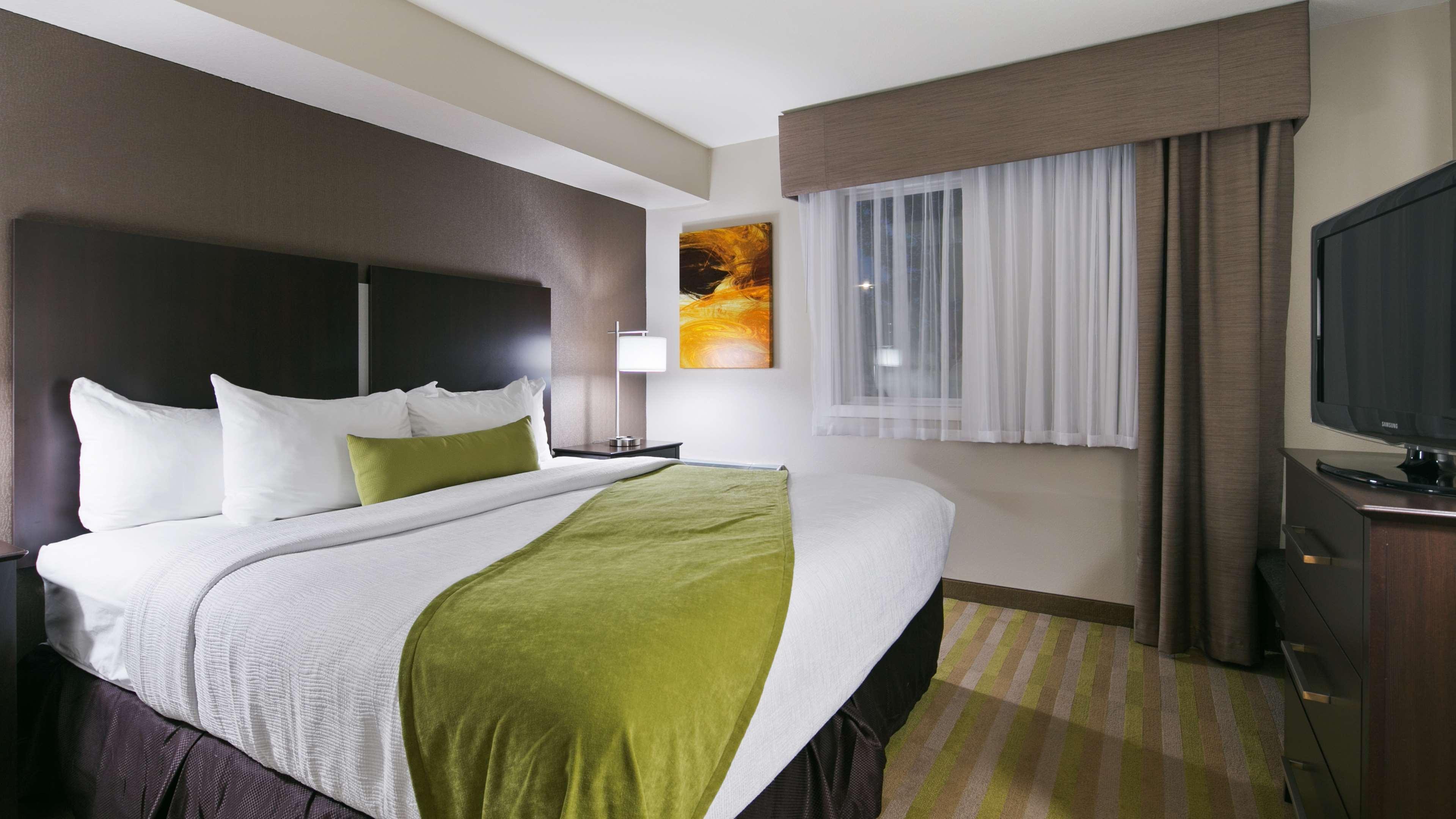 Best Western Harvest Inn & Suites Гранд Форкс Екстериор снимка