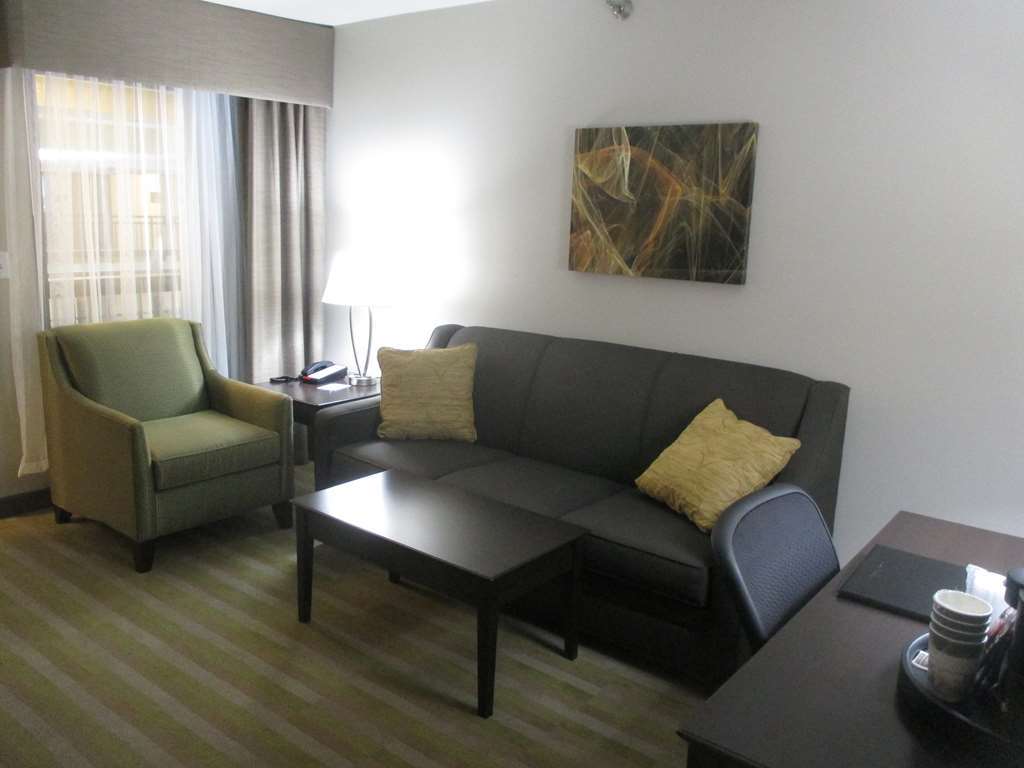 Best Western Harvest Inn & Suites Гранд Форкс Стая снимка