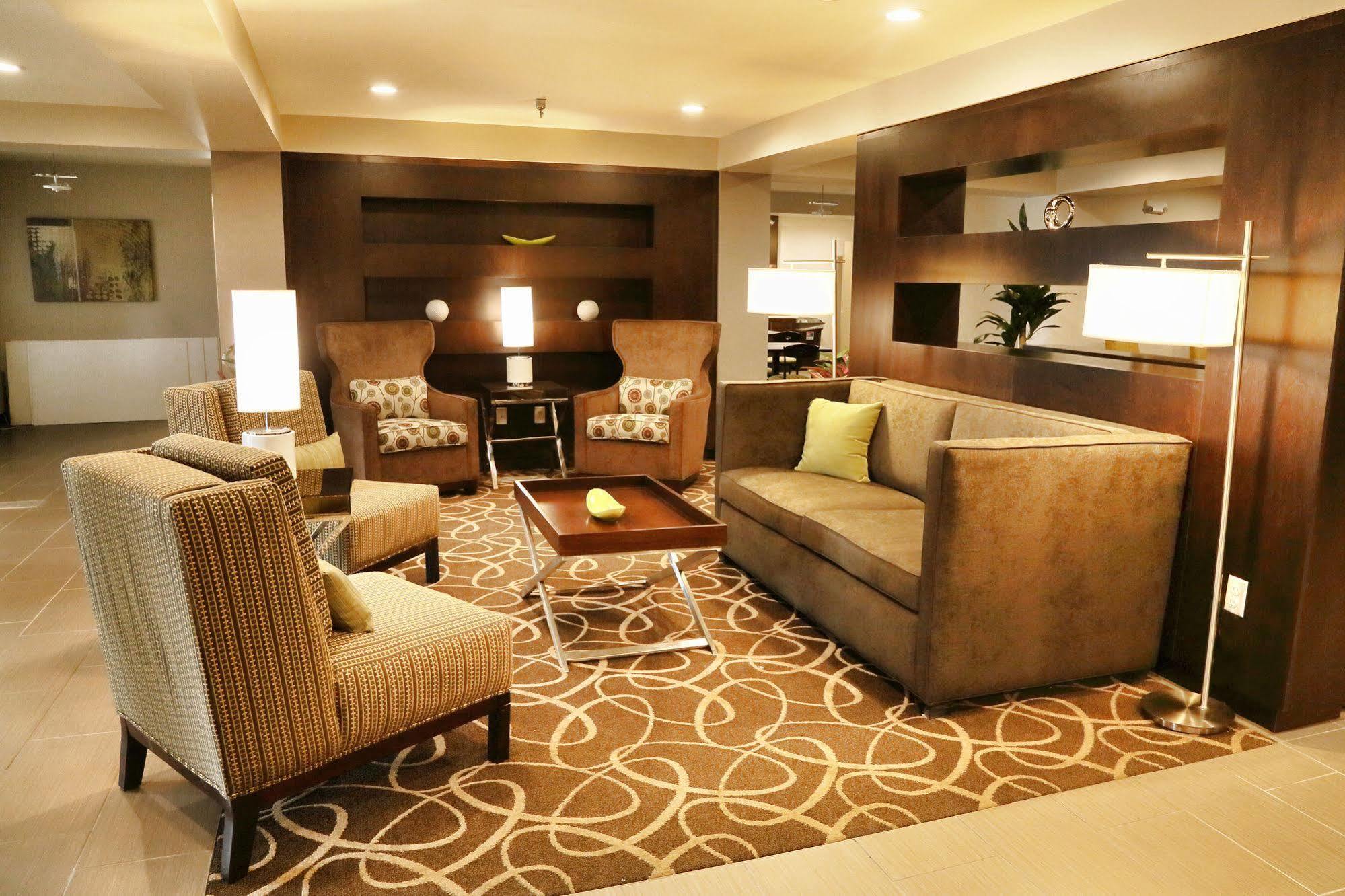 Best Western Harvest Inn & Suites Гранд Форкс Екстериор снимка